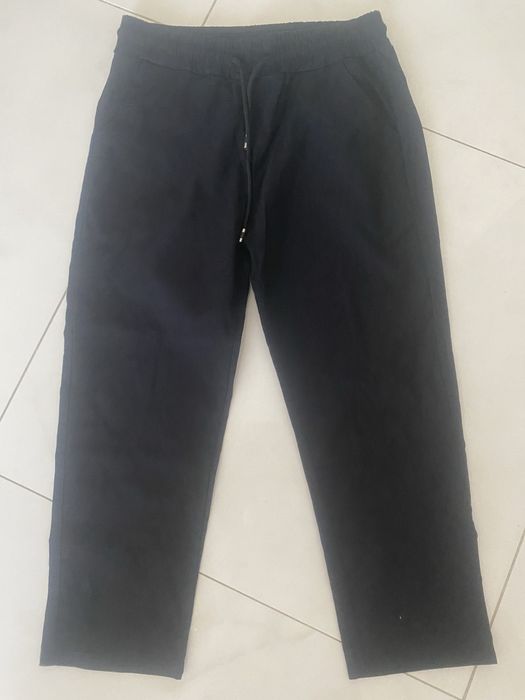 Tricou bluze pantaloni marime L sandale 38