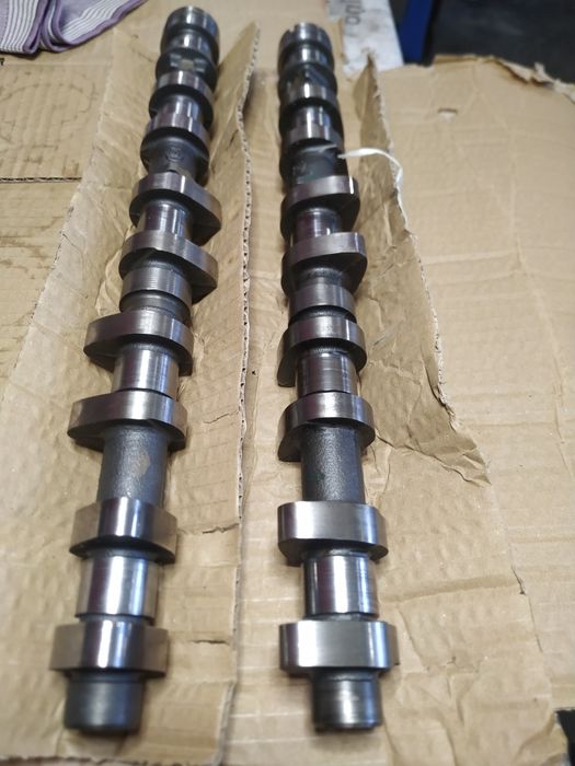 Разпределителни валове от Citroen Saxo VTS 1.6 16v