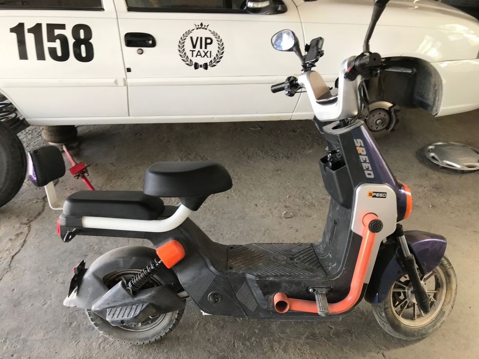 Skuter. Moto ? Sotiladi