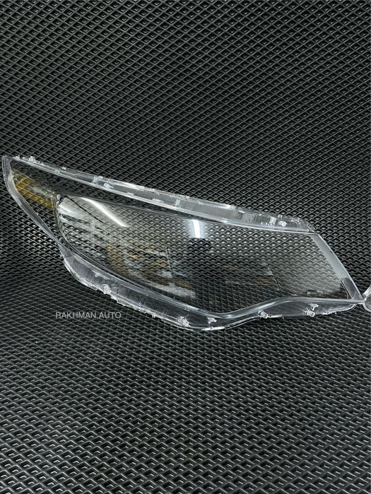 Стекла на Фары Kia K5