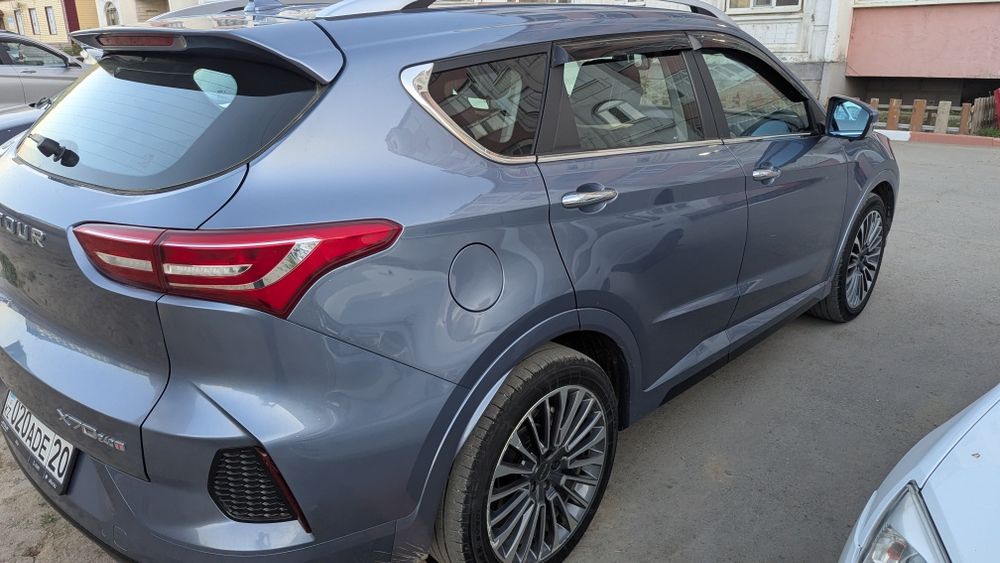 Кросовер Jetour x70 2023