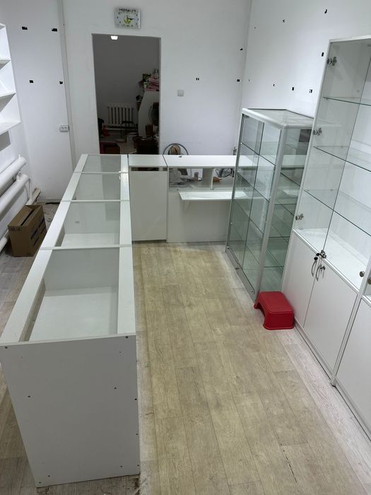 Продам витрина 180 торг