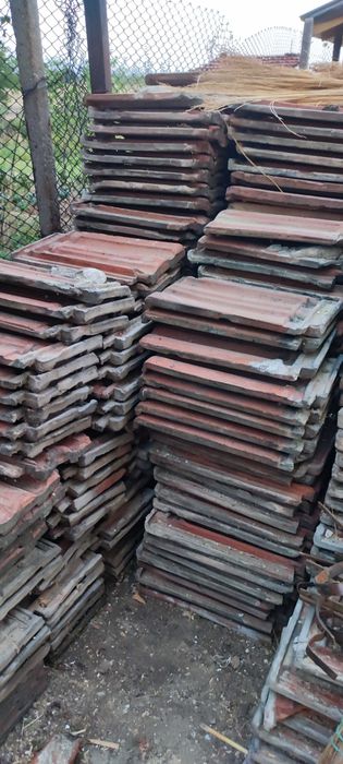 Продава употребявани керемиди