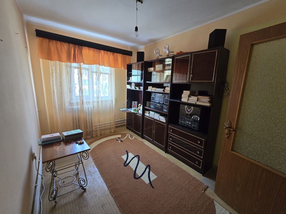 Apartament de vânzare