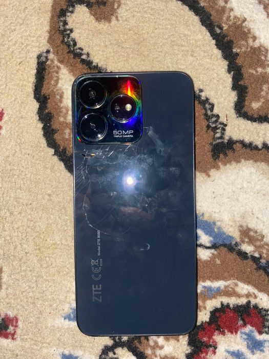 Samsnug A50 и Zte blade v50