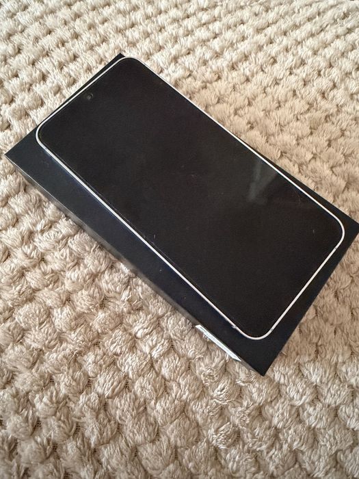 Продам samsung galaxy s24