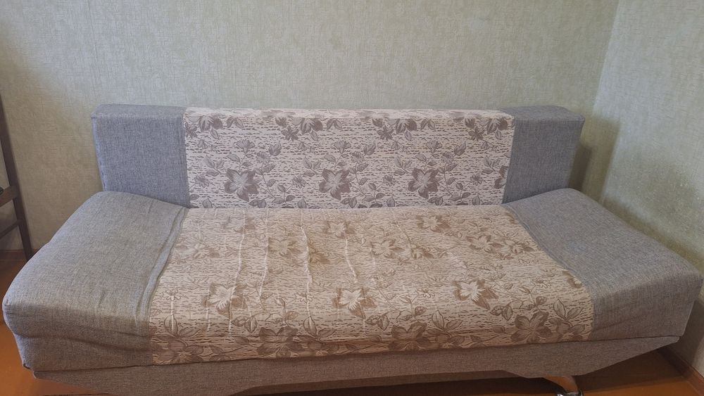 Продам диван(раскладной).