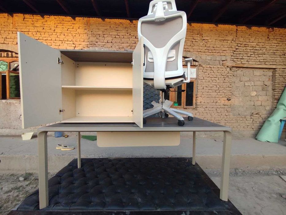 Stol, stul va tombochka