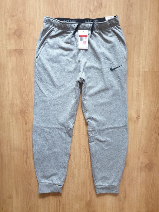 Nike Therma-Fit Tapered Trousers L