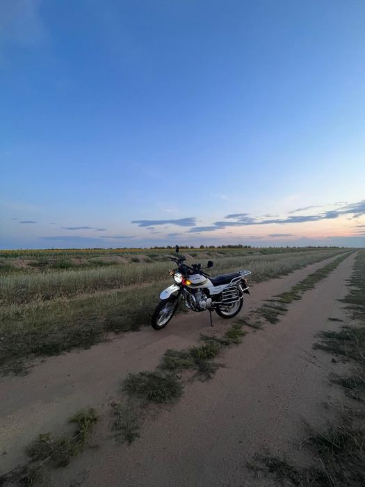 Мощный LTM-V16 белого цвета