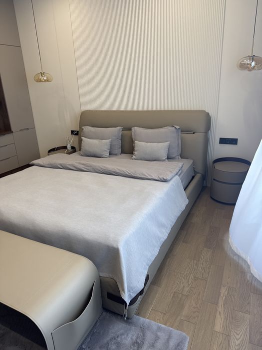 Продам шторы тюль и покрывало