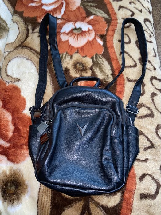 Черна раница използана