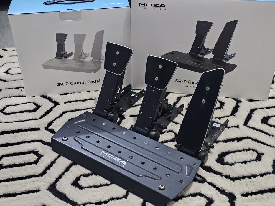 Kit Moza R9 V2 volan ES 3 pedale SR-P shifter Hori 7SRS