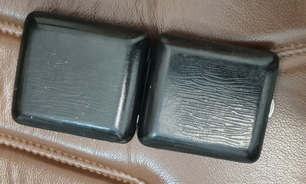 Ceas vechi  Slava , mecanic desteptator tip portofel