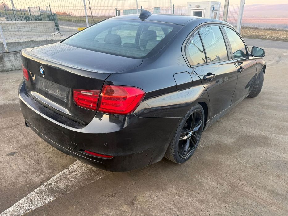 Dezmembrez / Dezmembrari / Piese / Accesorii Bmw f30 2013 negru 2.0d 184 cp berlina