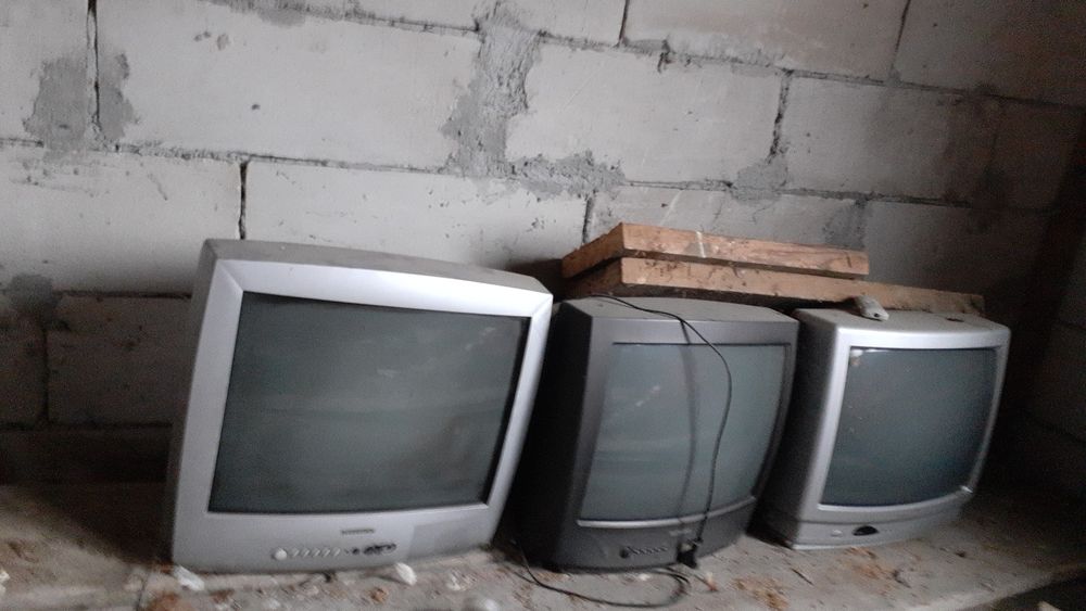 Televizoare  de vânzare.