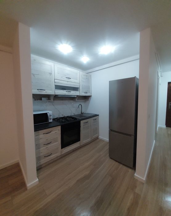 Inchiriez garsoniera