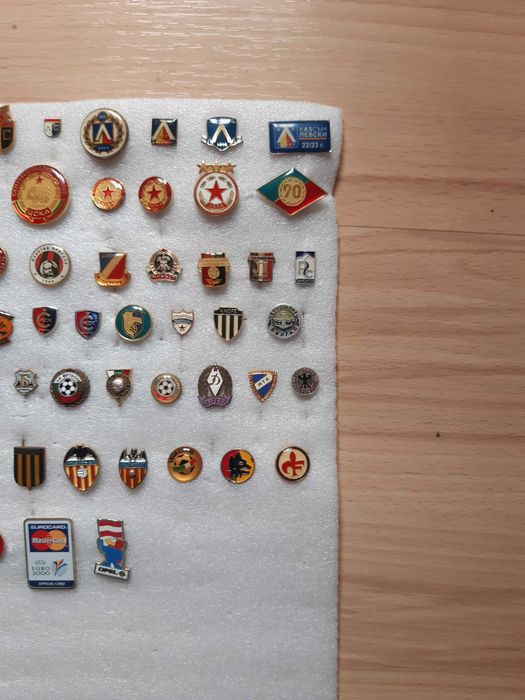 Колекционерски футболни значки