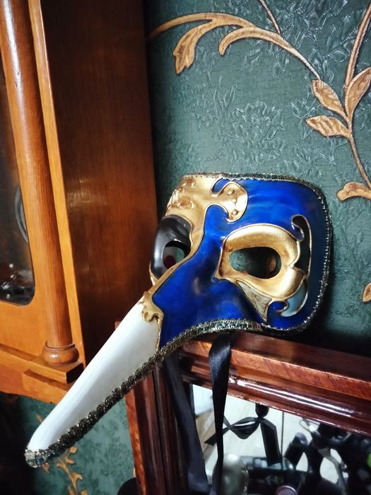 Маски из Венеции твёрдые