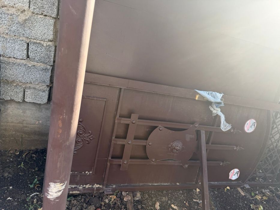 Железные ворота