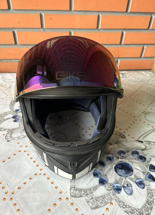 Продам шлем для мопеда