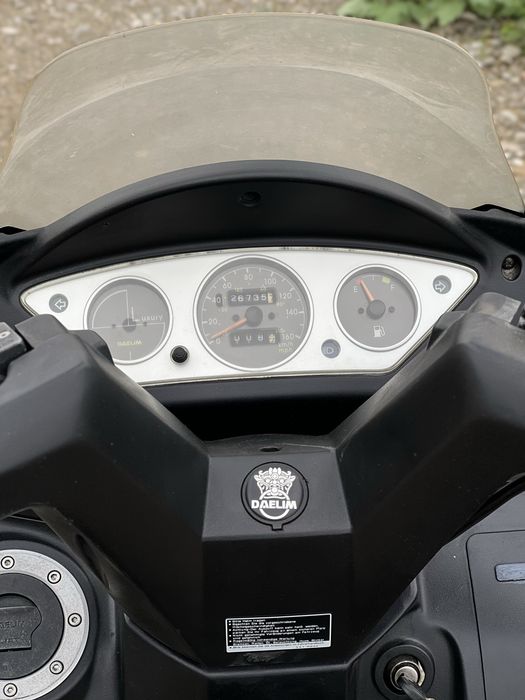Scuter 125CC daelim