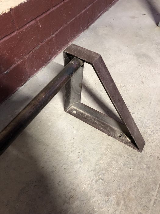 Турник в хорошем состоянии