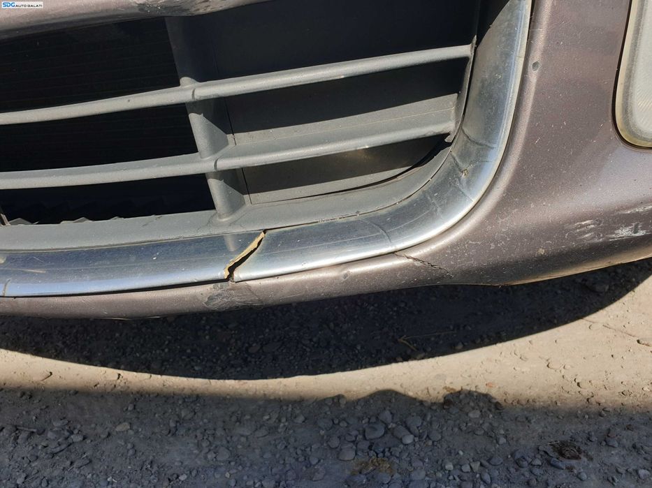 Bara Spoiler Fata cu Grile Proiectoare cu Imperfectiuni Skoda Superb 2 Break Combi NFL Non Facelift 2008 - 2013 Culoare 9888 [K0042]