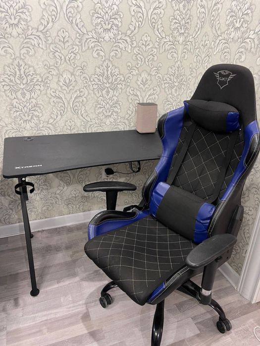 Продам игровой стол и кресло!