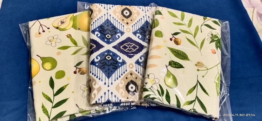 Простынь на резинке,подушки,сыпыра