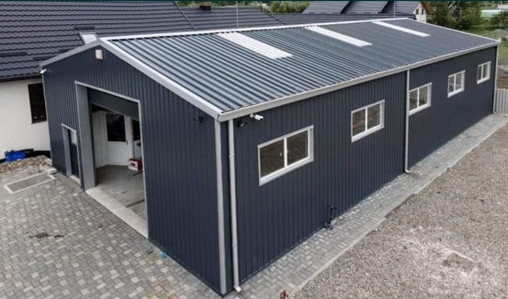 Vand hală metalică 12 m lățime cu 25 lungime cu tot cu montaj de pe st