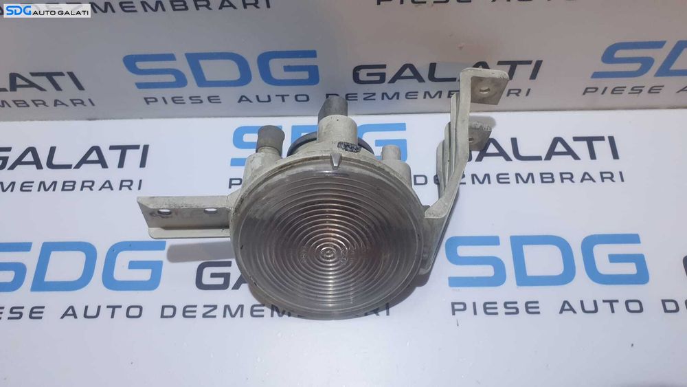 Lampa Semnalizare Bara Fata Dreapta Mini Cooper Hatchback ( R50 ) 2001 - 2006 Cod 7165862 [AV2503]