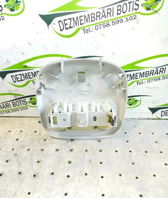 Lampa plafon fata Peugeot 407 2006 1.6 HDi MT (109 hp)