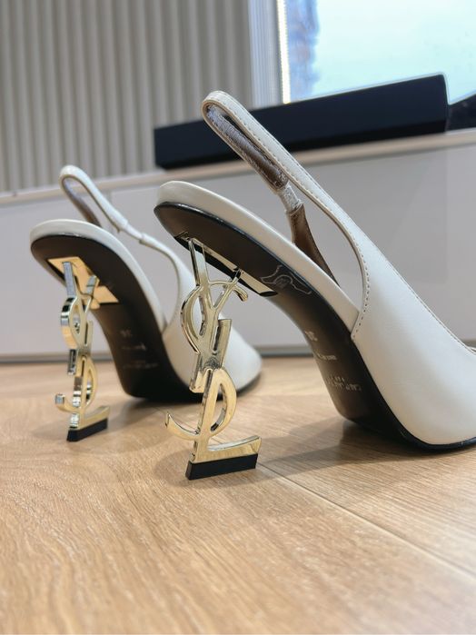 Pantofi Saint Laurent