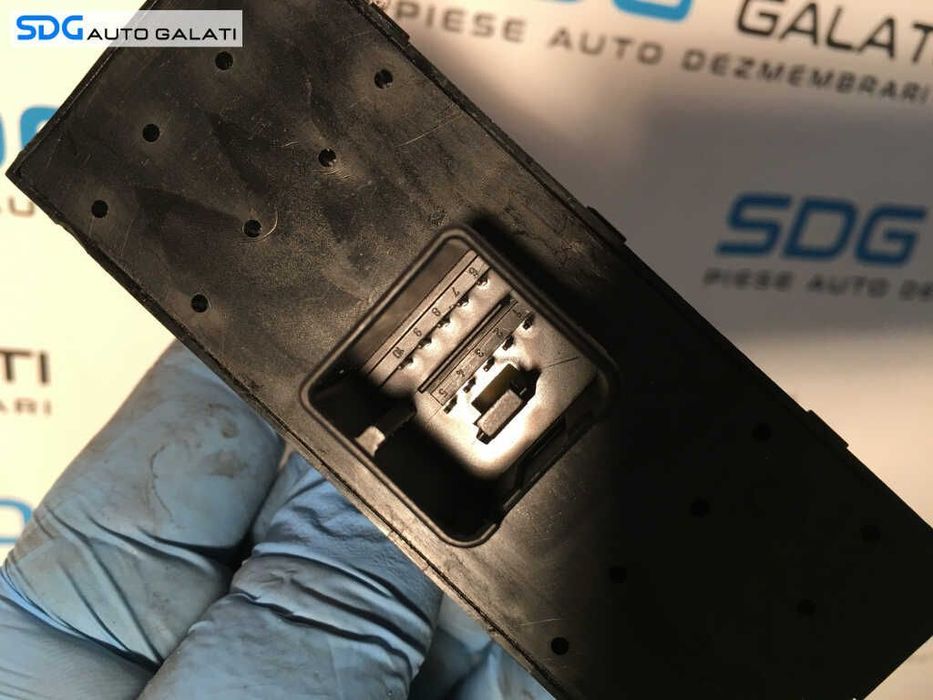 Consola Comanda Buton Butoane Geam Geamuri Seat Toledo 3 2005 - 2009 Cod 1K4959857 [D0542]