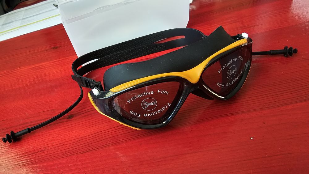 Нови HD очила за плуване