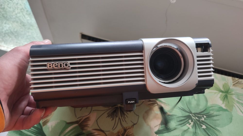 DLP проектор Benq PB6240