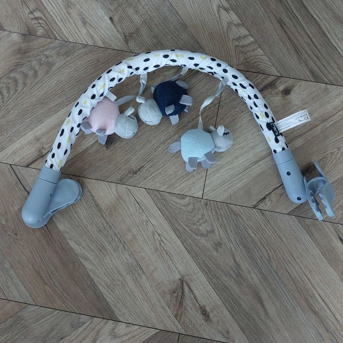 Maxi Cosi Шезлонг Люлка за бебе + арка с играчки