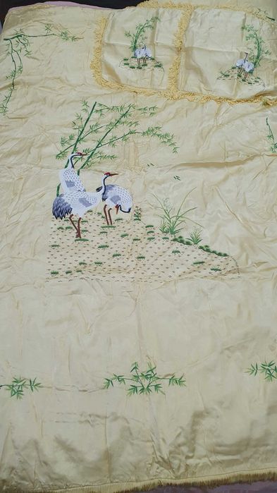 продам  два вида покрывал