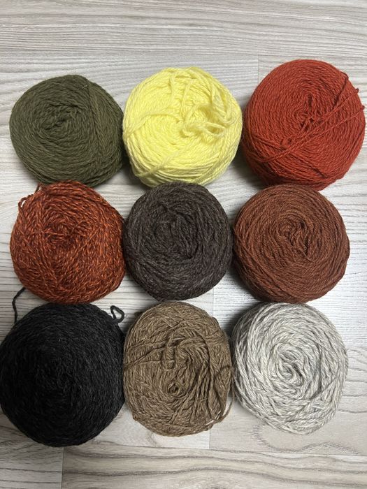 Пряжа разных цветов