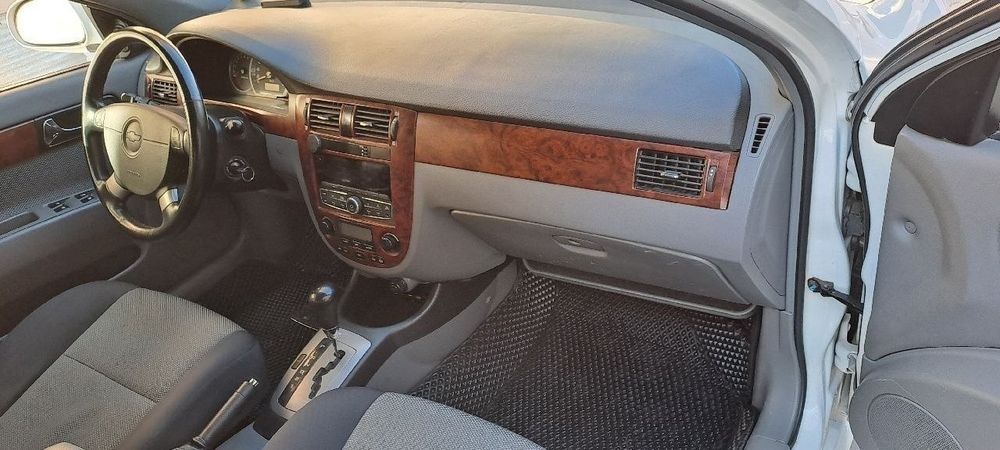 Ласетти 2013. 1.6 автомат пробег 155000  нахт ва вариантга  берилади