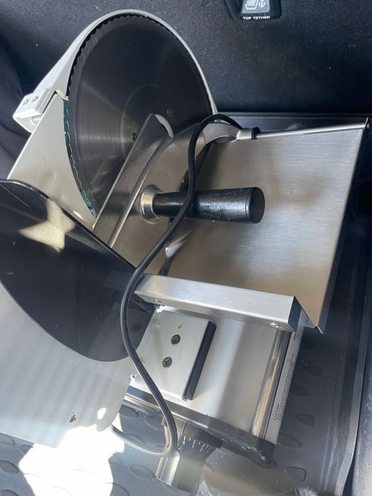 Продам слайсер-ломтерезку