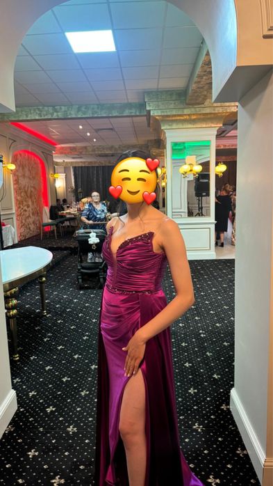 Rochie de seară fucsia, mărimea 40 purtată o singură dată