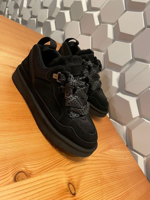 UGG lowmel diverse culori