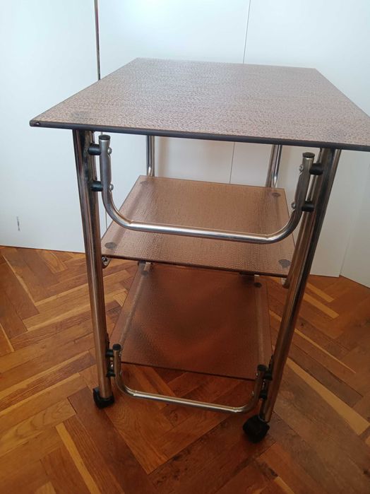 Медийна стойка/маса за аудио/видео оборудване