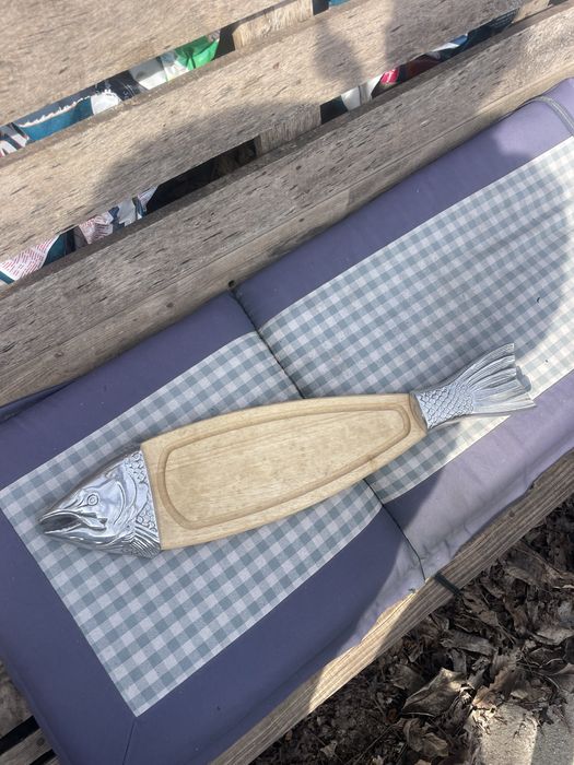 Декоративна дъска с форма на риба