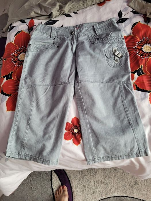 Vand blugi și pantaloni dama