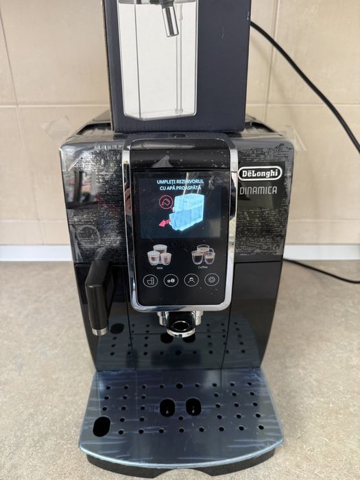 Espressor expresor delonghi Dinamica plus ca nou  Garantie 6 luni