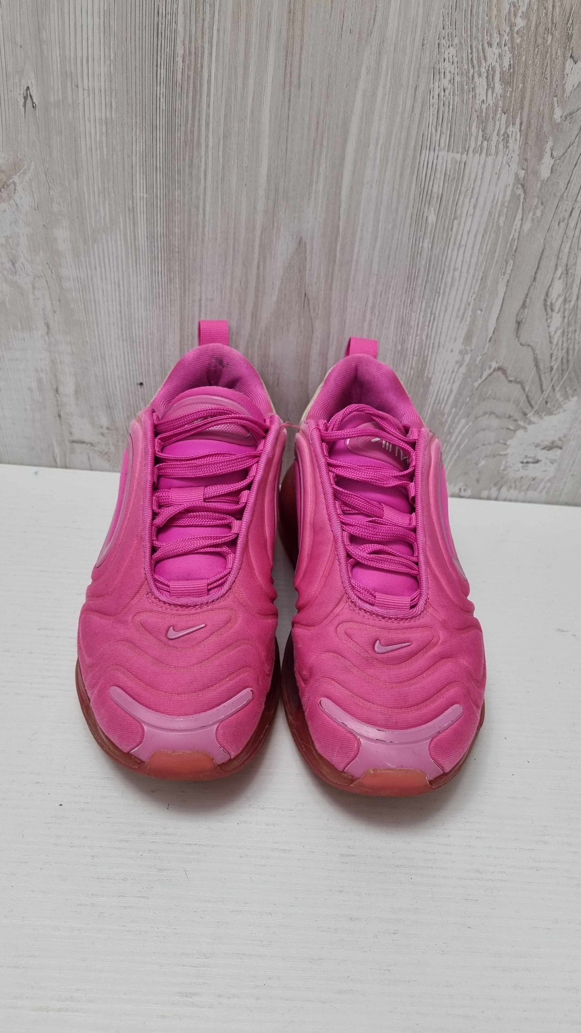 Nike air hot sale max 720 fuchsia