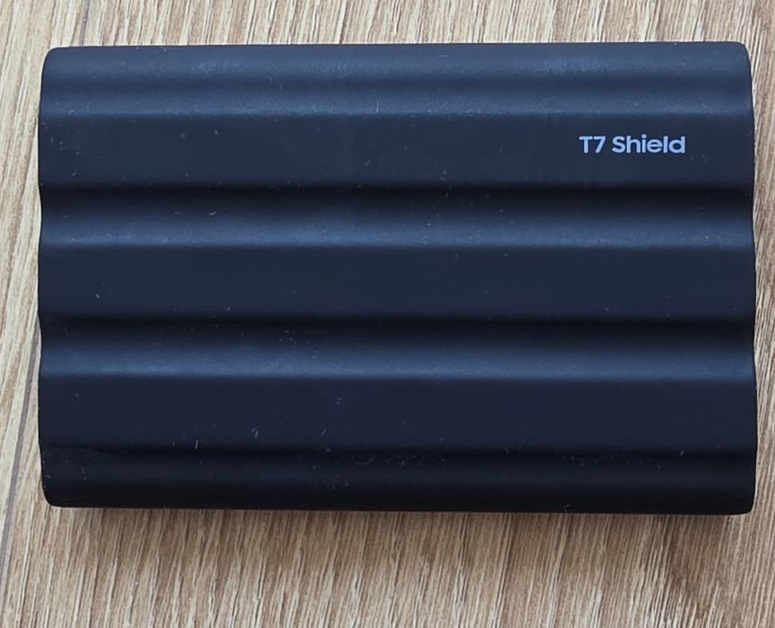 SSD Extern portabil  Samsung  T7 Shield 4TB